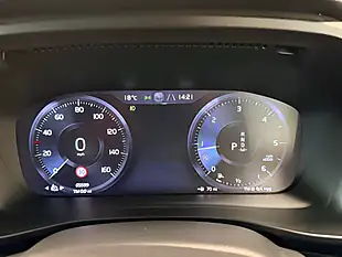 Used 2020 Volvo Xc40 R-Design Pro Bursting Blue - Interior and Exterior details 12