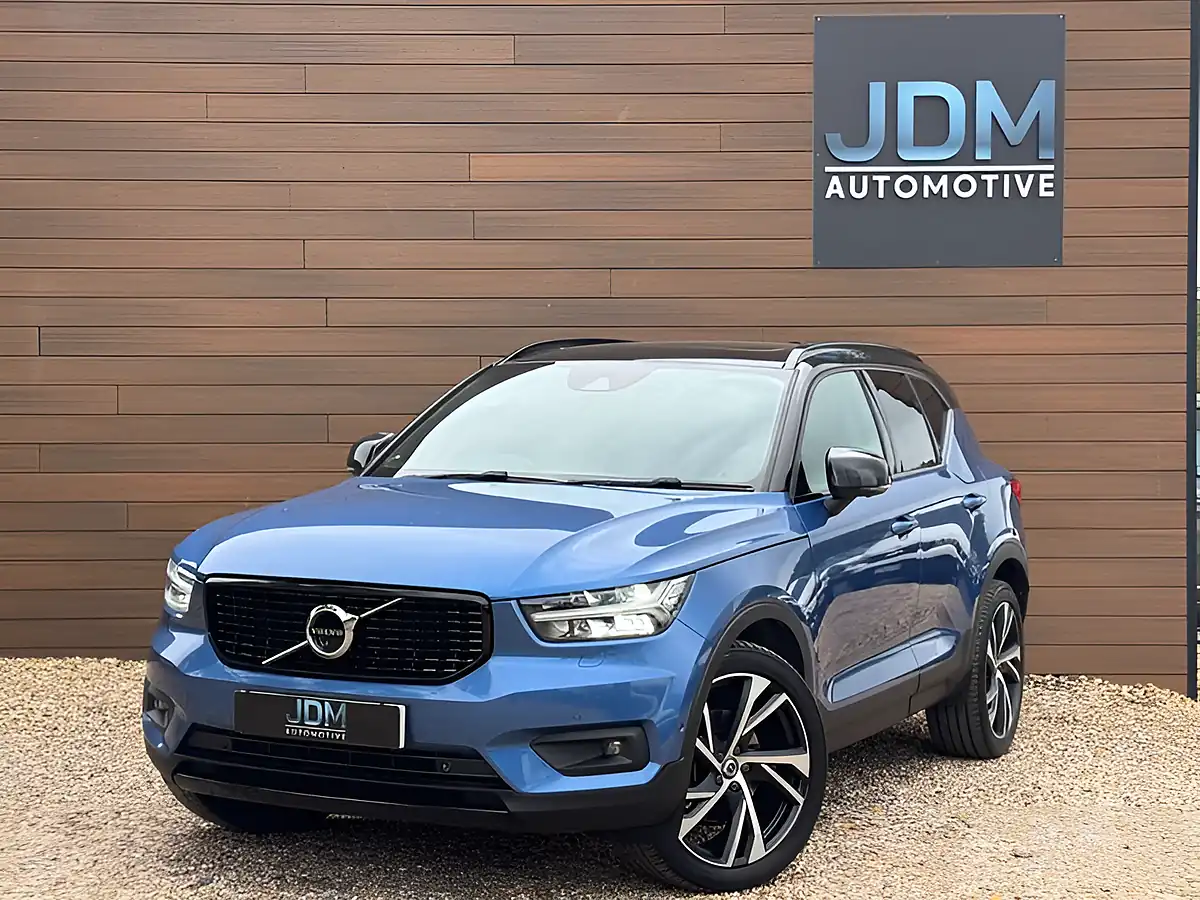 Used 2020 Volvo XC40 R-Design Pro Bursting Blue - Interior and Exterior details 8