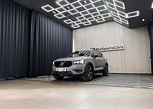 Used 2020 Volvo XC40 R-Design Pro Grey - Interior and Exterior details 7