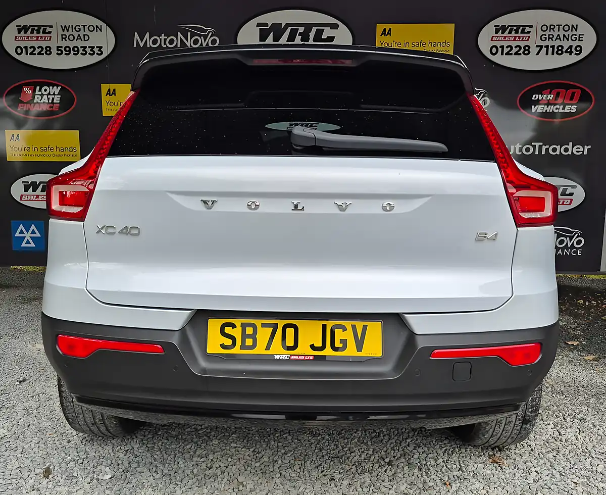 Used 2020 Volvo XC40 R-Design Pro Silver - Interior and Exterior details 8