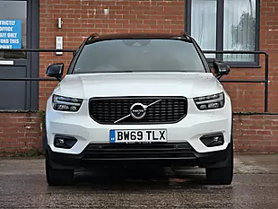 Used 2020 Volvo XC40 R-Design Pro White - Interior and Exterior details 8