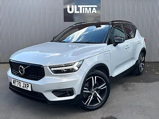 2020 Volvo XC40 R-Design T4 Recharge