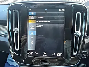 Used 2020 Volvo XC40 R-Design Silver - Interior and Exterior details 17