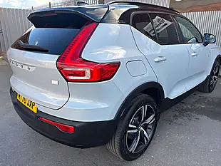 Used 2020 Volvo XC40 R-Design Silver - Interior and Exterior details 8