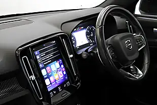 Used 2020 Volvo XC40 R-Design White - Interior and Exterior details 15