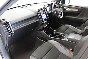 Used 2020 Volvo XC40 R-Design White - Interior and Exterior details 2