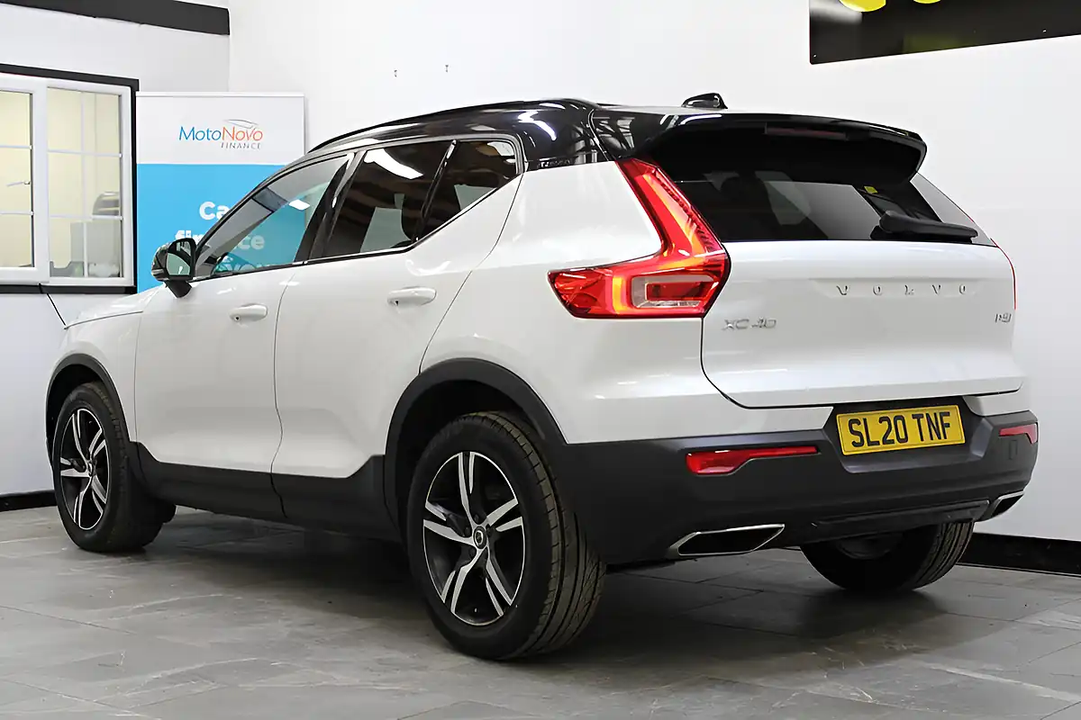 Used 2020 Volvo XC40 R-Design White - Interior and Exterior details 3