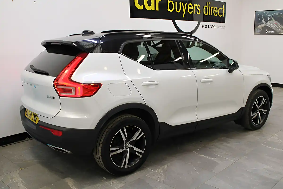 Used 2020 Volvo XC40 R-Design White - Interior and Exterior details 4