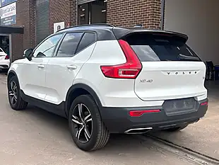 Used 2020 Volvo XC40 R-Design White - Interior and Exterior details 5