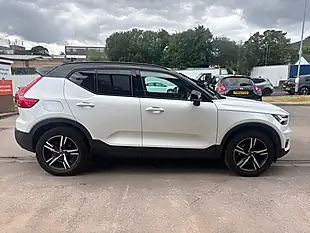 Used 2020 Volvo XC40 R-Design White - Interior and Exterior details 8