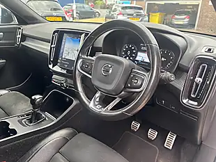 Used 2020 Volvo XC40 R-Design White - Interior and Exterior details 9