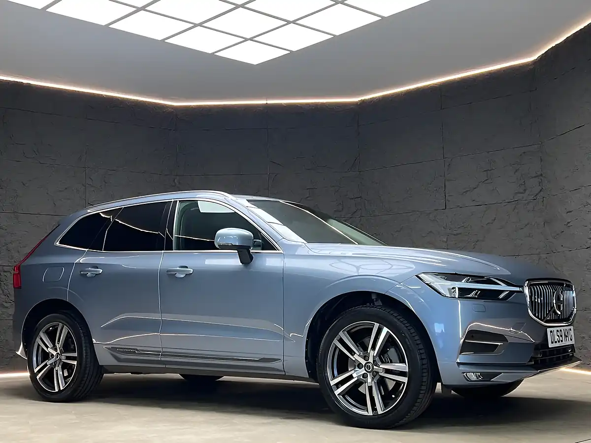 Used 2020 Volvo XC60 Inscription Mussel Blue - Interior and Exterior details 10