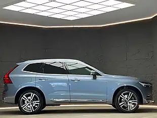 Used 2020 Volvo XC60 Inscription Mussel Blue - Interior and Exterior details 11