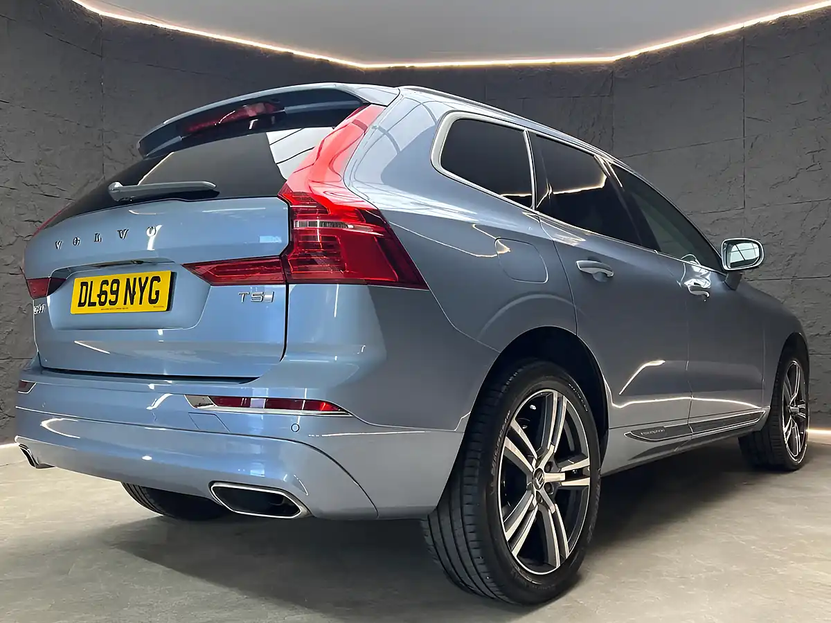 Used 2020 Volvo XC60 Inscription Mussel Blue - Interior and Exterior details 15