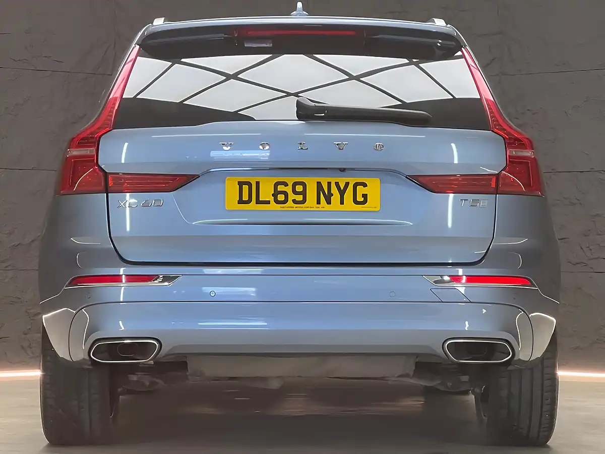 Used 2020 Volvo XC60 Inscription Mussel Blue - Interior and Exterior details 17