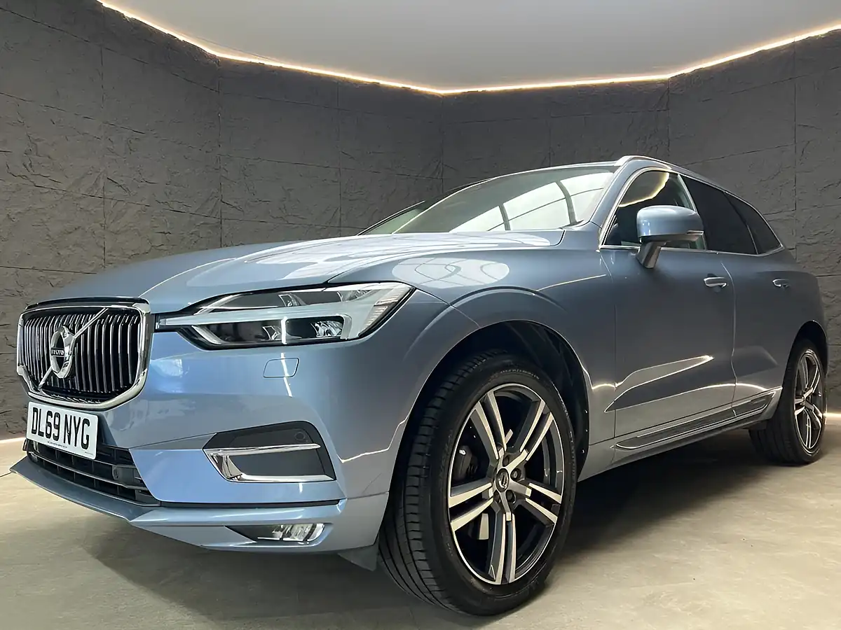 Used 2020 Volvo XC60 Inscription Mussel Blue - Interior and Exterior details 7