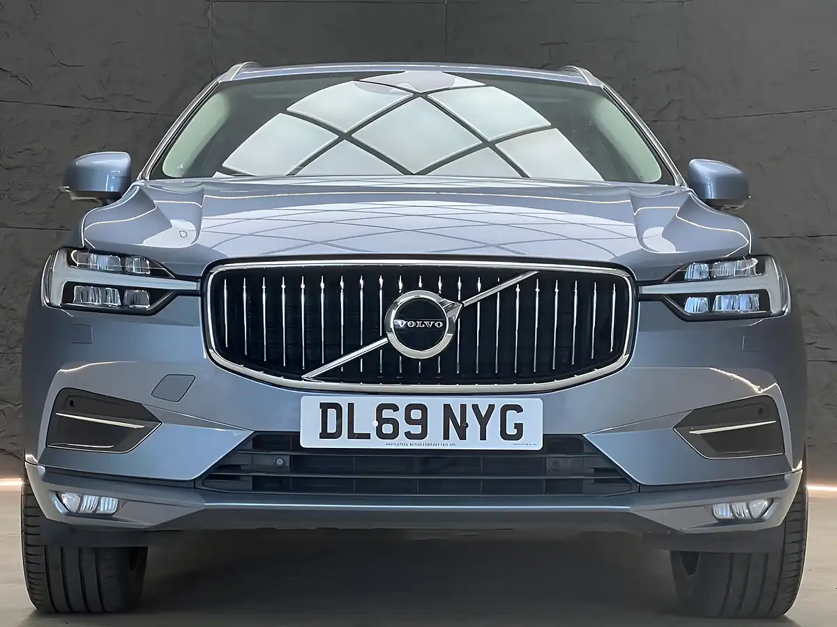 Used 2020 Volvo XC60 Inscription Mussel Blue - Interior and Exterior details 8