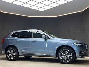 Used 2020 Volvo XC60 Inscription Mussel Blue - Interior and Exterior details 9