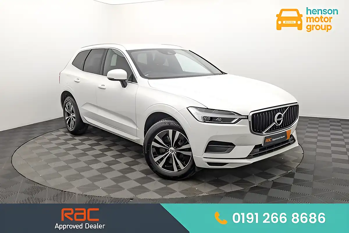 Used 2020 Volvo XC60 Momentum Ice White - Front View