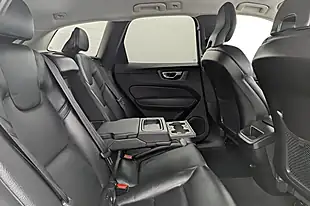 Used 2020 Volvo XC60 Momentum Ice White - Interior and Exterior details 15