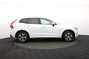 Used 2020 Volvo XC60 Momentum Ice White - Interior and Exterior details 3