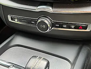 Used 2020 Volvo XC60 R-Design Osmium Grey - Interior and Exterior details 16