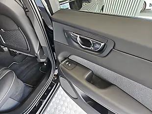 Used 2020 Volvo XC60 R-Design Pro Onyx Black - Interior and Exterior details 13