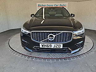 Used 2020 Volvo XC60 R-Design Pro Onyx Black - Interior and Exterior details 2