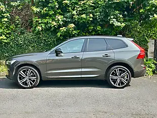 Used 2020 Volvo XC60 R-Design Pro Pine Grey - Interior and Exterior details 3