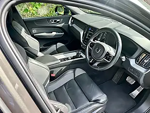 Used 2020 Volvo XC60 R-Design Pro Pine Grey - Interior and Exterior details 5
