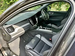 Used 2020 Volvo XC60 R-Design Pro Pine Grey - Interior and Exterior details 7