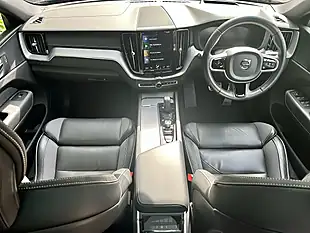 Used 2020 Volvo XC60 R-Design Pro Pine Grey - Interior and Exterior details 9
