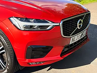 Used 2020 Volvo XC60 R-Design Red - Interior and Exterior details 13
