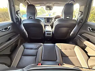 Used 2020 Volvo XC60 R-Design Red - Interior and Exterior details 14