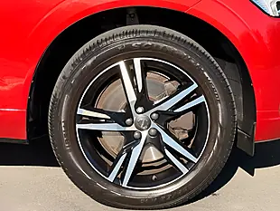 Used 2020 Volvo XC60 R-Design Red - Interior and Exterior details 17