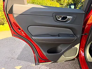 Used 2020 Volvo XC60 R-Design Red - Interior and Exterior details 19