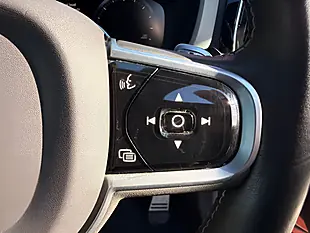 Used 2020 Volvo XC60 R-Design Red - Interior and Exterior details 20