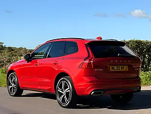 Used 2020 Volvo XC60 R-Design Red - Interior and Exterior details 6
