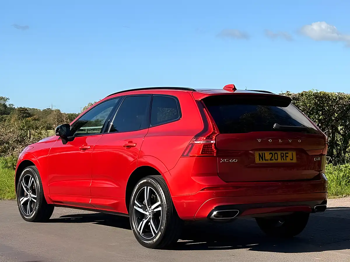Used 2020 Volvo XC60 R-Design Red - Interior and Exterior details 6