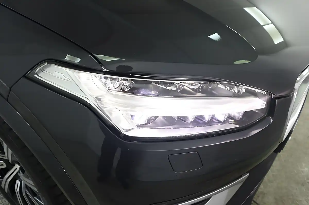 Used 2020 Volvo XC90 Inscription Grey - Interior and Exterior details 10