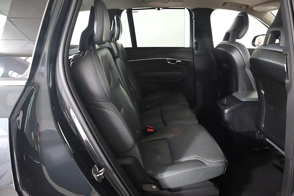 Used 2020 Volvo XC90 Inscription Grey - Interior and Exterior details 12