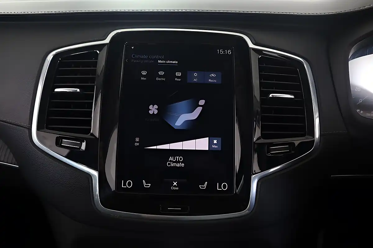 Used 2020 Volvo XC90 Inscription Grey - Interior and Exterior details 15