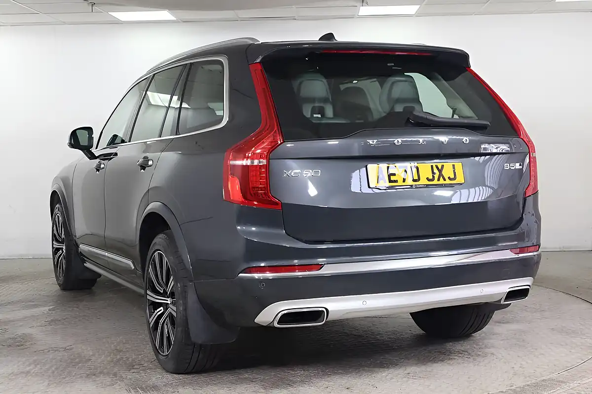 Used 2020 Volvo XC90 Inscription Grey - Interior and Exterior details 6