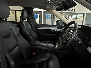 Used 2020 Volvo XC90 Momentum Grey - Interior and Exterior details 13