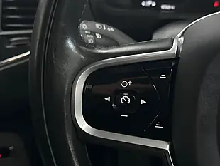 Used 2020 Volvo XC90 Momentum Grey - Interior and Exterior details 14