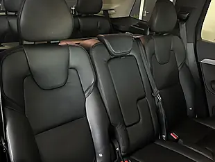 Used 2020 Volvo XC90 Momentum Grey - Interior and Exterior details 17