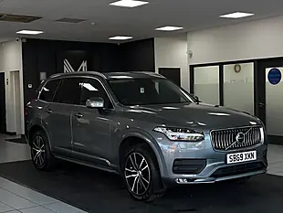 Used 2020 Volvo XC90 Momentum Grey - Interior and Exterior details 2