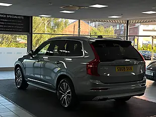 Used 2020 Volvo XC90 Momentum Grey - Interior and Exterior details 9