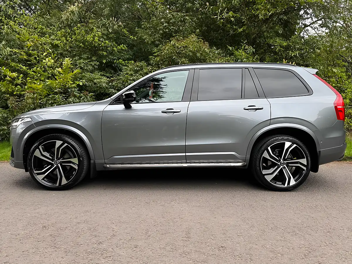 Used 2020 Volvo XC90 R-Design Pro Grey - Interior and Exterior details 9