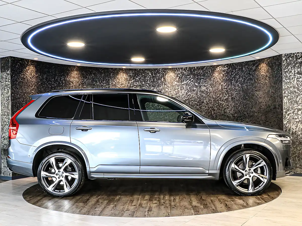 Used 2020 Volvo XC90 R-Design Pro Osmium Grey - Interior and Exterior details 11